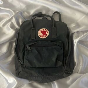 FJALLRAVEN KANKEN backpack everyday outdoor color- Super Grey